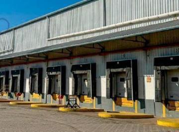 Bodega-Galpón · 4451m² · Nave Industrial en Alquiler en Centro Industrial Garin