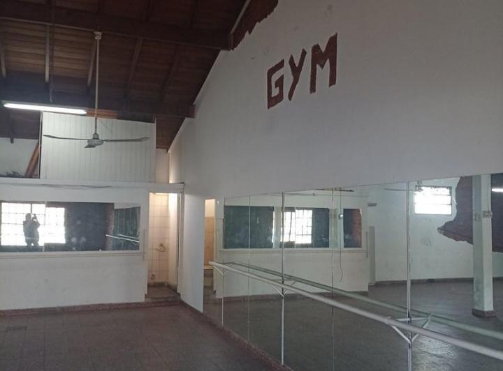 Local comercial · 100m²