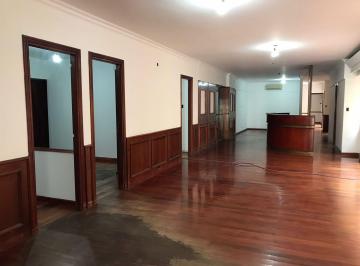 Oficina comercial · 386m² · 3 Cocheras · Oficina en Venta - Microcentro - Oportunidad a Reciclar con Mucho Potencial - 3 Cocheras