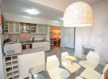 Departamento · 172m² · 4 Ambientes · 1 Cochera · Piso de 4 Ambientes con Patio - Play - Room - Ameneties - Cochera y Baulera