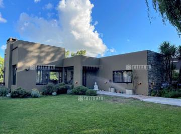 Quinta vacacional · 160m² · 3 Ambientes · Cañuelas Venta Financiada