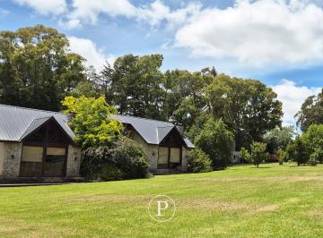 Casa · 445m² · Casa de Campo y Cabañas en La Peregrina