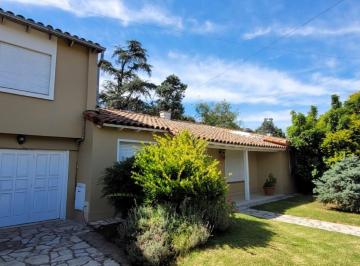 Casa · 214m² · 6 Ambientes · Venta Casa Ciudad Evita