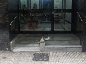 Departamento de 4 ambientes, Almagro · Dueño Alquila Piso 6 Al Frente