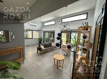 Casa · 777m² · 4 Ambientes · 2 Cocheras · Casa en Una Planta con Piscina en Santa Ines, Canning.