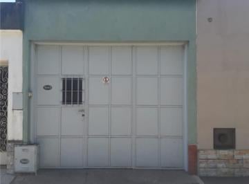 Depósito · 127m² · Amplio Deposito con Vivienda