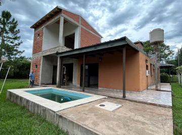 Casa · 120m² · 4 Ambientes · 1 Cochera · Casa en Venta en La Eugenia con Piscina