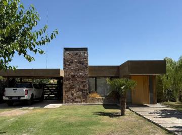 Casa de 4 ambientes, Guaymallén · ¡Oportunidad de Venta! ¡Susolucion Inmobiliaria Ofrece Hermosa Casa a La Venta!