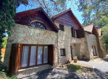 Quinta vacacional de 10 ambientes, Mar del Plata · Vendemos Complejo de Cabañas y Casa en Block en El Bosque Peralta Ramos