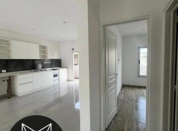 PH · 65m² · 3 Ambientes · 1 Cochera · Casa Tipo PH