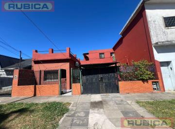 Casa · 90m² · 3 Ambientes · 1 Cochera · Casa en Don Torcuato