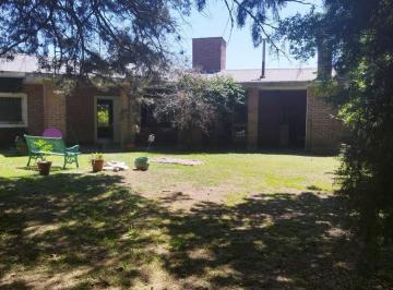 Quinta vacacional · 211m² · 5 Ambientes · Casa en Venta en Zarate