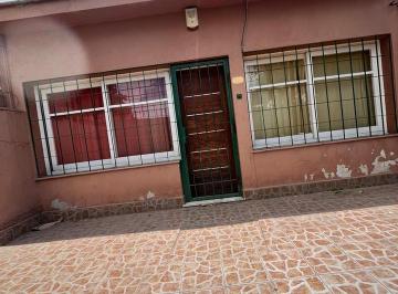 Casa · 160m² · 5 Ambientes · 1 Cochera · Venta - Casa - Carrodilla (Financiamiento Propi de Cuotas Fijas)