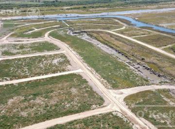 Terreno · 709m² · Lote en Venta en El Barrio Cerrado Lagoon Hudson Berazategui