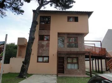 Casa · 80m² · 4 Ambientes · 1 Cochera · Casa en Venta - 3 Dorm. 2 Baños - Cochera - 115 m² - San Bernardo del Tuyu