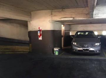 Garage · 12m² · Cochera Cubierta 2 Do. Piso Recoleta