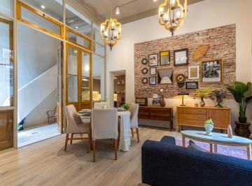 Casa · 94m² · 5 Ambientes · Casa en Venta de 3 Dorm. Barrio Echesortu