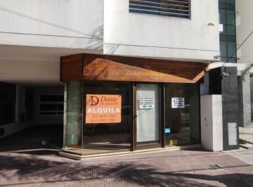 Local comercial · 27m² · Local a La Calle en Venta en Ramos Mejia