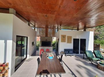 Casa · 1500m² · 5 Ambientes · Casa en Miralagos Club de Campo&spa