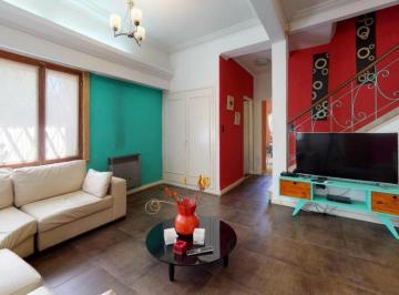 Casa · 129m² · 4 Ambientes · 1 Cochera · Casa en Venta 4 Ambientes Florida, Vicente López