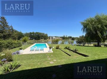 Casa · 184m² · 5 Ambientes · 2 Cocheras · Venta Casa con Vista a La Laguna Estancias del Rio, Pilar