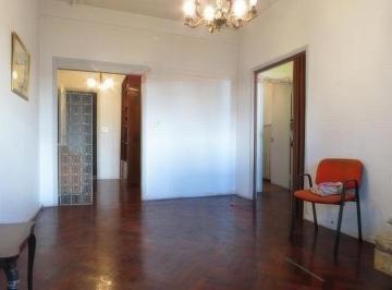 PH · 88m² · 3 Ambientes · PH en Venta - 2 Dorm. 1 Baño - 176 m² - Mataderos