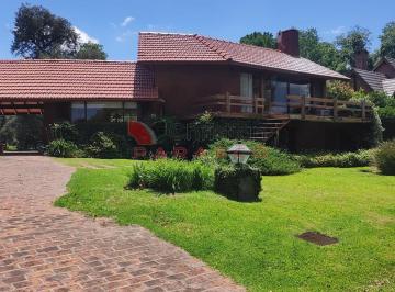 Casa de 6 ambientes, Luján · Venta de Casa 6 Ambientes en Club de Campo Las Praderas Lujan, Golf