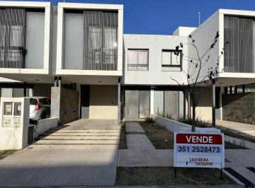 Casa · 140m² · 5 Ambientes · 2 Cocheras · Hermoso Duplex La Calandria Barrio Cerrado 3 Dorm