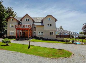 Hotel · 800m² · 1 Cochera · Turístico Hotel en Venta Vista Al Lago en Pinar del Lago, Bariloche, Patagonia