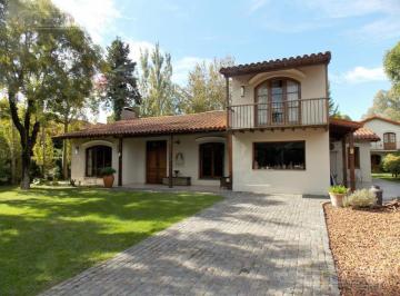 1 · Casa en Venta de 6 Dorm. en Lomas de San Isidro