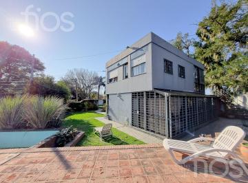 Casa · 173m² · 5 Ambientes · 2 Cocheras · Venta Casa de Cuatro Dorm. con Cochera Jardin y Pileta en La Florida