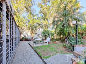 Casa · 173m² · 5 Ambientes · 2 Cocheras · Venta Casa de Cuatro Dorm. con Cochera Jardin y Pileta en La Florida