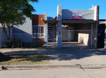 Casa · 150m² · 3 Dormitorios · 1 Cochera · Casa en Venta