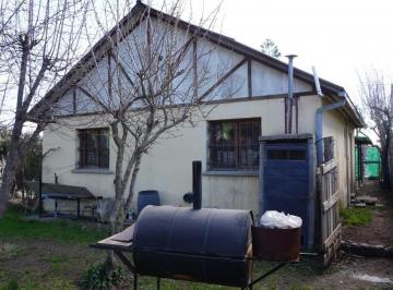 Casa de 3 ambientes, San Carlos de Bariloche · Casa en Venta - 2 Dorm. 1 Baño - Patio - Garage - Bariloche
