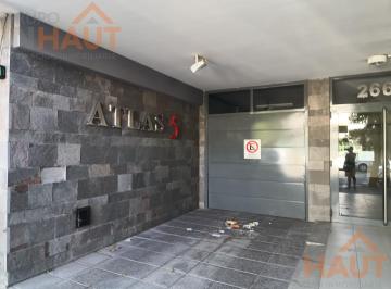 Departamento · 135m² · 3 Dormitorios · 2 Cocheras · Venta Departamento 3 Habitaciones + Dos Cocheras y Bauleras Sarmiento Al 200