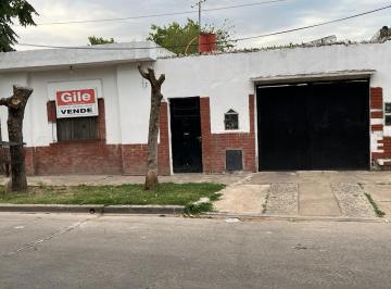 Casa de 3 ambientes, Hurlingham · Dos Casas en un Lote