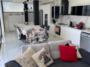 Departamento de 3 ambientes, Parque Chacabuco · Piso Venta - 3 Amb con 2 Cocheras - Parque Chacabuco