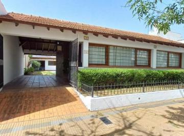 Casa · 212m² · 6 Ambientes · 2 Cocheras · Casa en Venta - 4 Dorm. 2 Baños - Cochera - 312 m² - Venado Tuerto, General López, Santa Fe