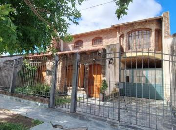 Casa de 8 ambientes, Bahía Blanca · Caserón en Venta Barrio Noroeste