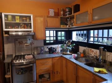 Casa · 185m² · 10 Ambientes · 1 Cochera · Casa Lomas de San Martín 4 Dorm. 3 Baños Cochera Pileta Apto Credito
