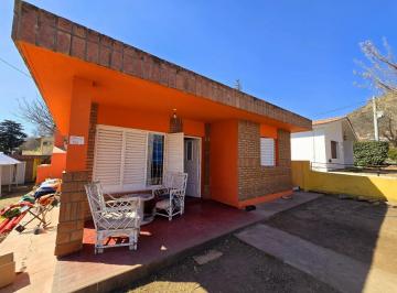 Casa de 4 ambientes, Villa Carlos Paz · Vendo Casa 2 Dorm. - Patio - Quincho - Cochera, Villa Carlos Paz, B°sol y Río