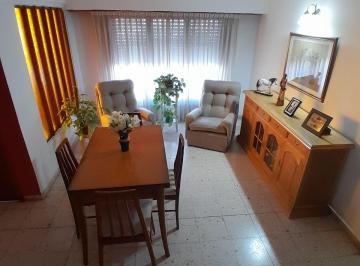 Casa · 119m² · 5 Ambientes · 1 Cochera · Venta Casa 4 Ambientes Dos Plantas San José
