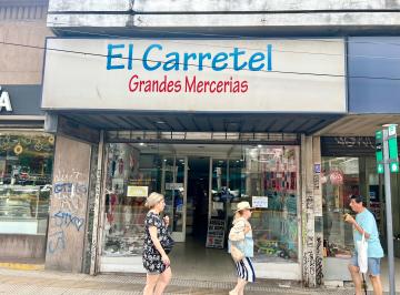 Local comercial de 2 ambientes, Vicente López · Olivos Centro: Único Local en 2 Plantas Sobre Av Maipu. Gran Vidriera.