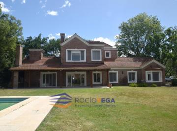 Casa · 316m² · 9 Ambientes · Casa en Venta en Alquiler Anual Martindale Pilar