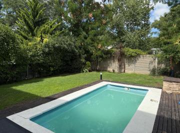 Casa · 175m² · 4 Ambientes · 2 Cocheras · Casa 4 Ambientes Barrio Bosque San Vicente