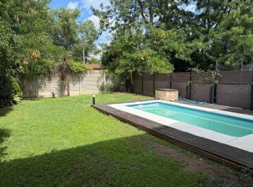 Casa · 175m² · 4 Ambientes · 2 Cocheras · Casa 4 Ambientes Barrio Bosque San Vicente