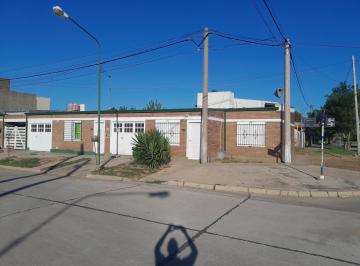 PH · 232m² · 4 Cocheras · PH en Barrio Italia
