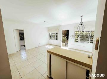 Casa · 85m² · 3 Ambientes · 1 Cochera · Casa en Venta - 2 Dorm. 1 Baño - Cochera - 105 m² - City Bell
