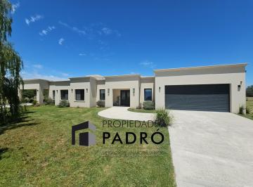 Casa · 195m² · 5 Ambientes · 4 Cocheras · Casa en Venta. 5 Ambientes. Barrio Santa Matilde, Comarcas de Luján.