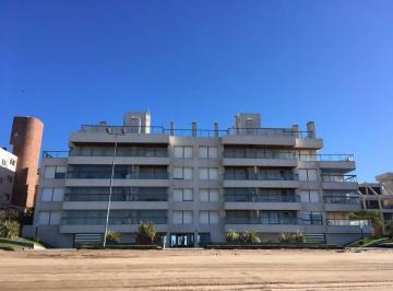 Departamento de 4 ambientes, Pinamar · Departamento Sobre Av del Mar